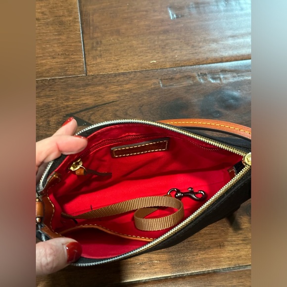 NWOT Dooney and Bourke Nylon Crossbody Pouchette - Picture 2 of 4